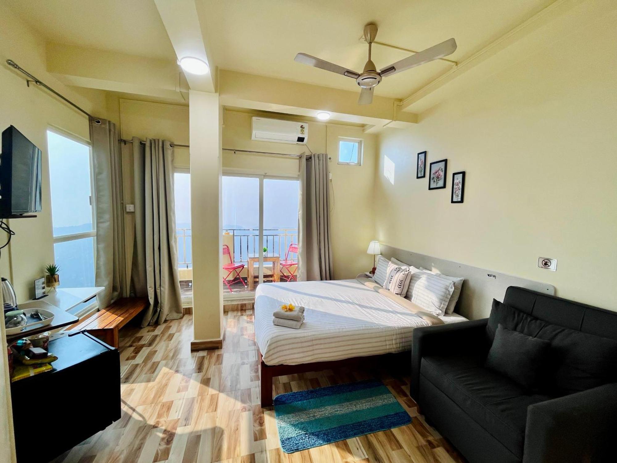 Aizawl Guest House Apartments ภายนอก รูปภาพ